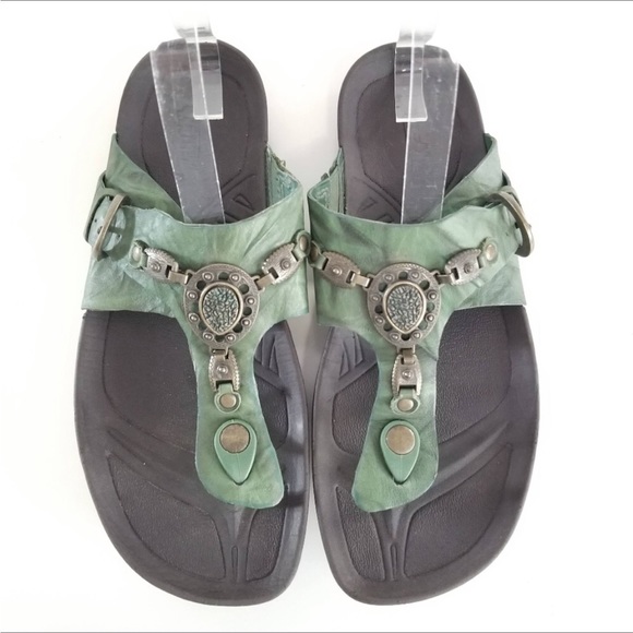 kalso earth flip flops